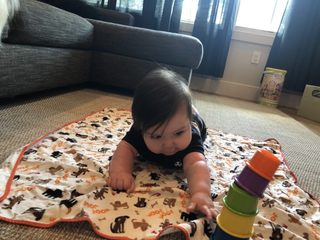 baby loving stacking cups